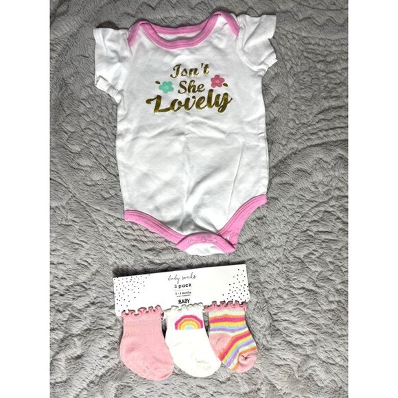 HB Hudson Bay Baby Girl One Piece 100% Cotton with Assorted Socks 9-12 Mos Pink - Picture 2 of 4